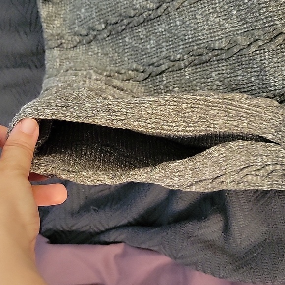 Sweater Poncho - Picture 7 of 7